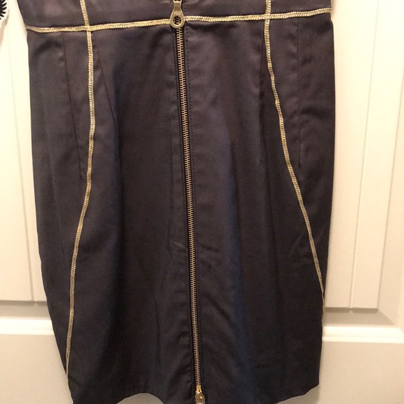 Women’s Dress - Picture 6 of 6